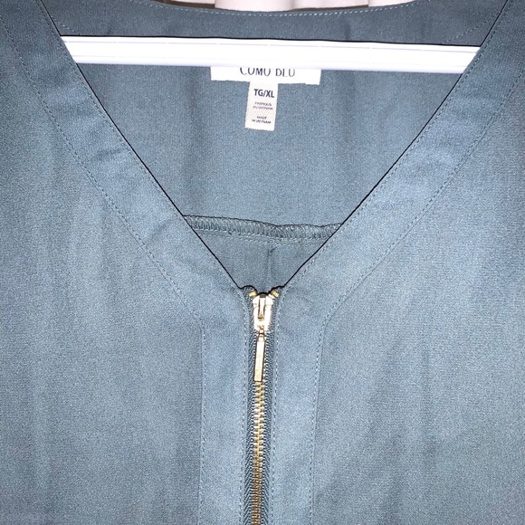 Ruffle Sleeve Blouse - Picture 2 of 3